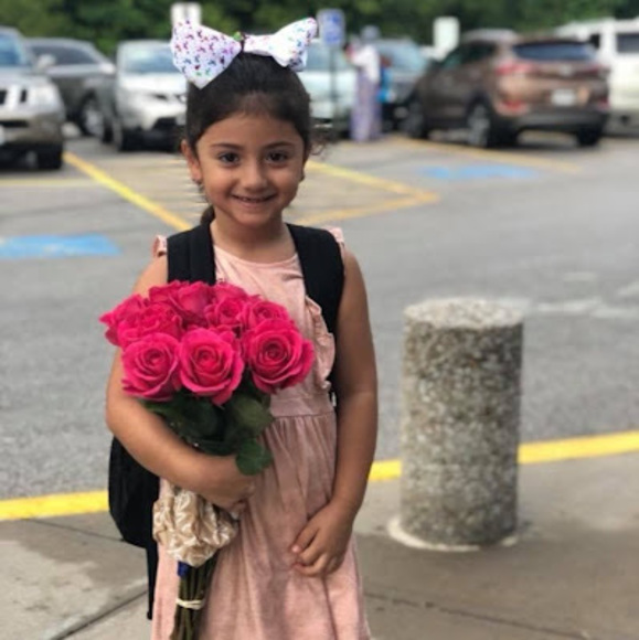 Meet your Posher, Daniz - Picture 1 of 1